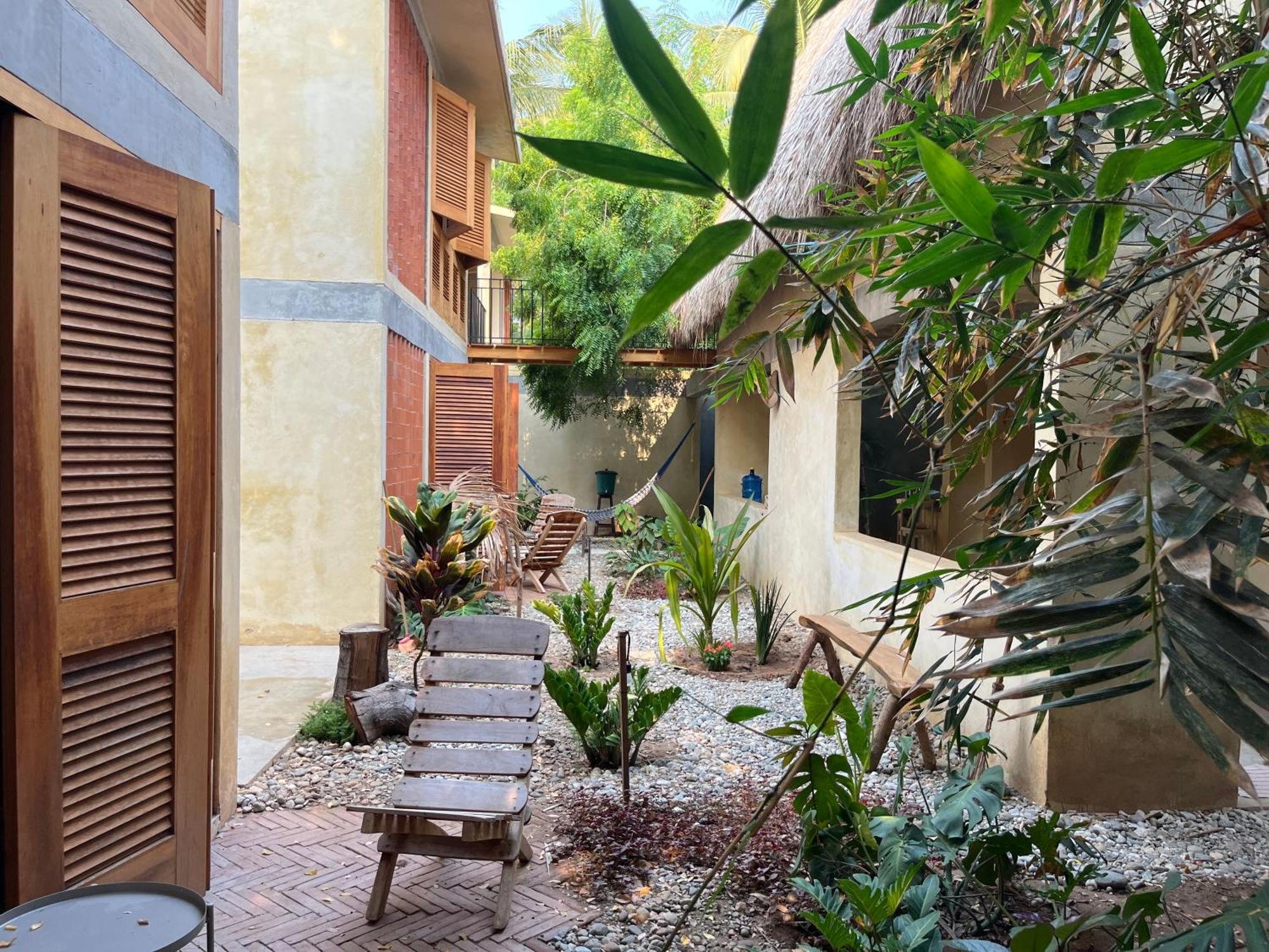 Agua De Coco Homestay *